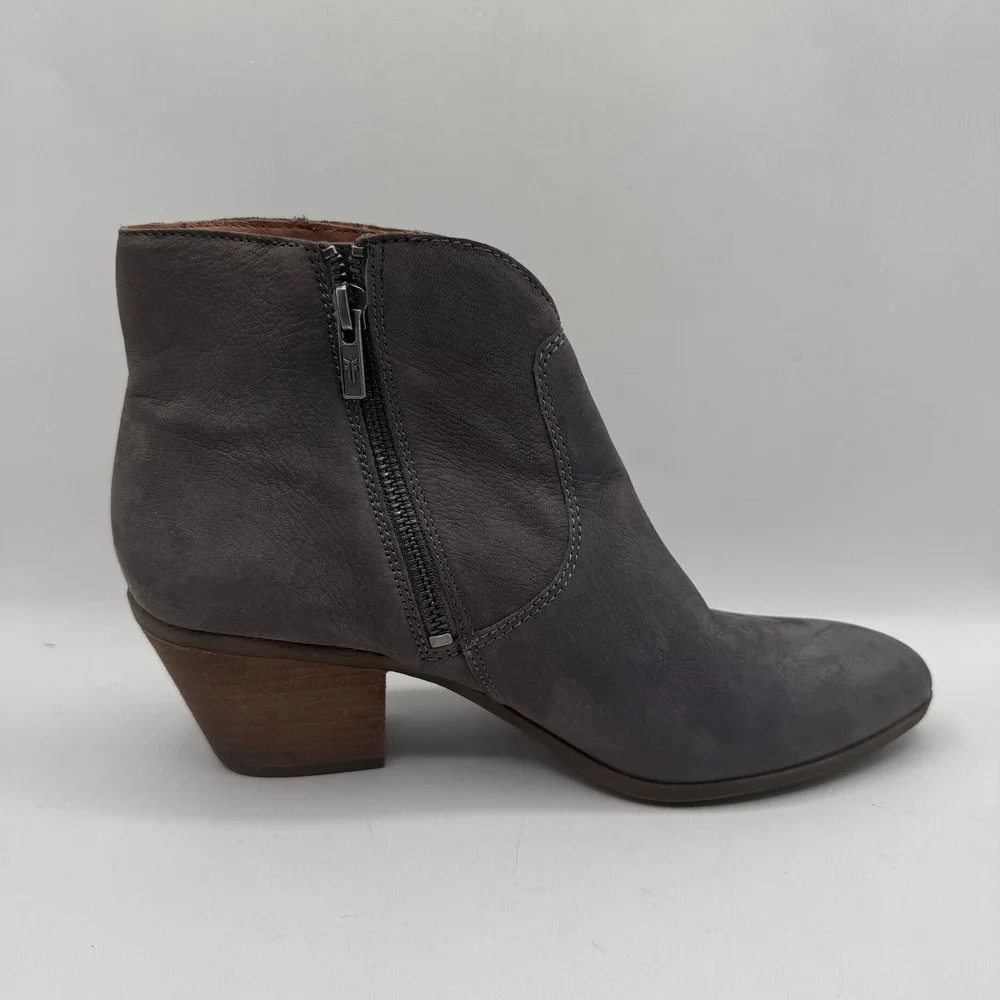 Frye Ankle Booties Womens 8.5 Grey Leather Pointed Toe Stacked Heel 3471731-JEA
